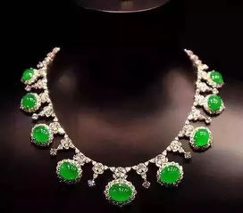 翡翠選購訣竅 牢牢記住這8個字,你就能買到好翡翠